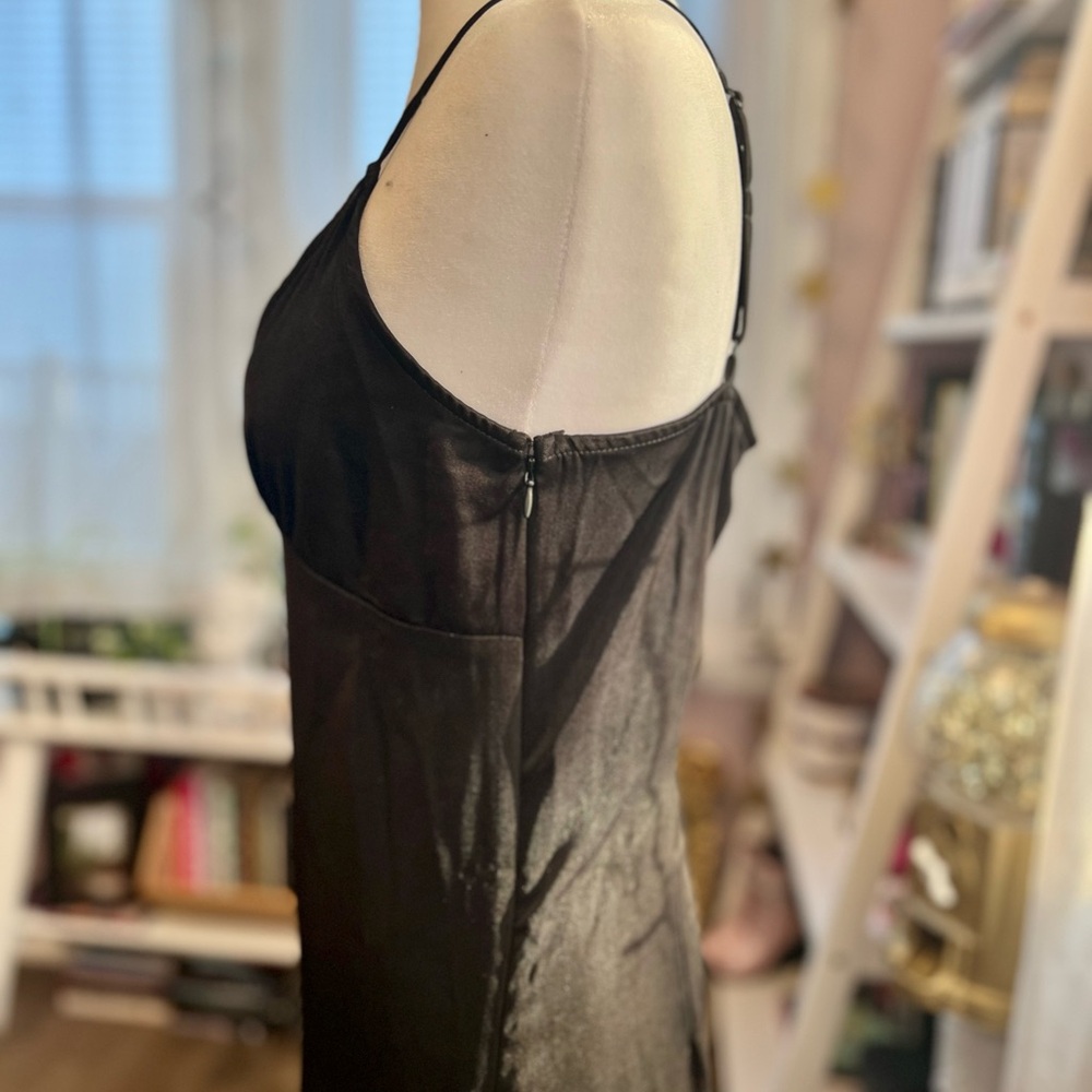 ✨💖HP💖✨ VILA Satin Black High Low Flounce Hem Midi Dress - Picture 5 of 8